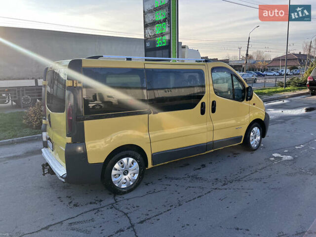 Желтый Рено Трафик, объемом двигателя 1.87 л и пробегом 421 тыс. км за 5999 $, фото 8 на Automoto.ua