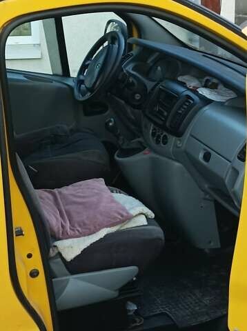 Желтый Рено Трафик, объемом двигателя 1.87 л и пробегом 390 тыс. км за 6500 $, фото 20 на Automoto.ua