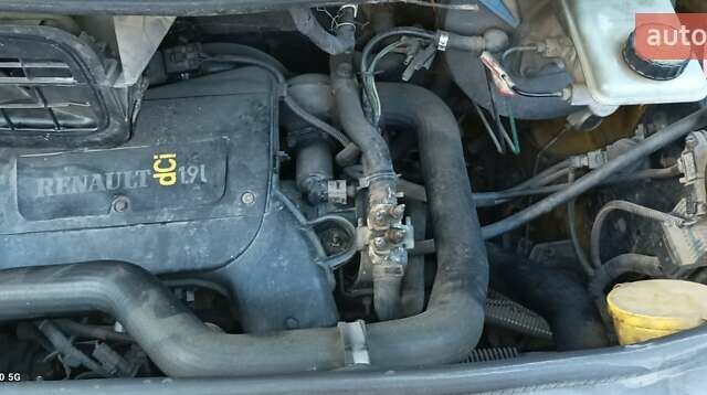 Желтый Рено Трафик, объемом двигателя 1.87 л и пробегом 390 тыс. км за 6500 $, фото 6 на Automoto.ua