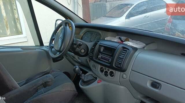 Желтый Рено Трафик, объемом двигателя 1.87 л и пробегом 390 тыс. км за 6500 $, фото 19 на Automoto.ua