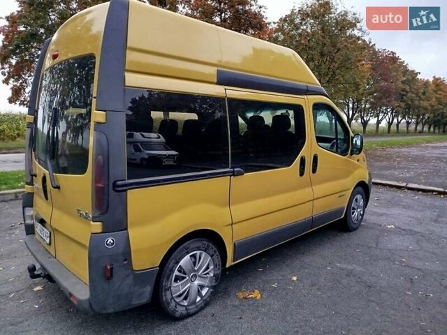 Желтый Рено Трафик, объемом двигателя 1.9 л и пробегом 444 тыс. км за 6500 $, фото 7 на Automoto.ua