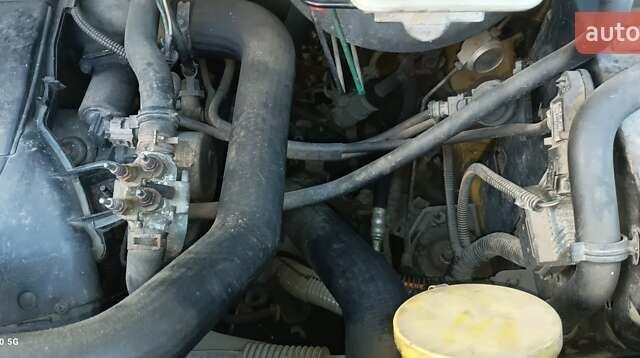 Желтый Рено Трафик, объемом двигателя 1.87 л и пробегом 390 тыс. км за 6500 $, фото 3 на Automoto.ua