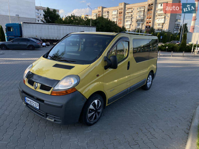 Желтый Рено Трафик, объемом двигателя 1.87 л и пробегом 420 тыс. км за 6200 $, фото 2 на Automoto.ua