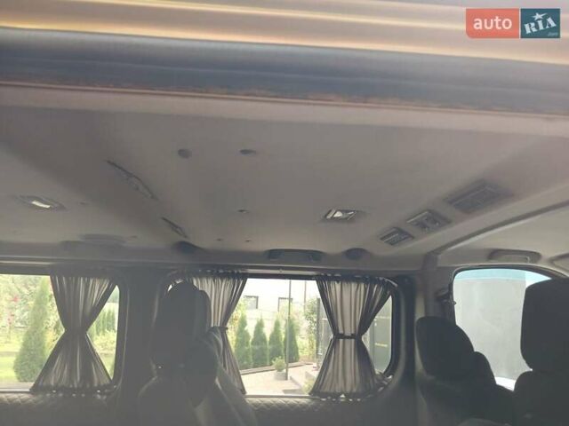 Жовтий Рено Трафік, об'ємом двигуна 1.9 л та пробігом 300 тис. км за 9900 $, фото 7 на Automoto.ua