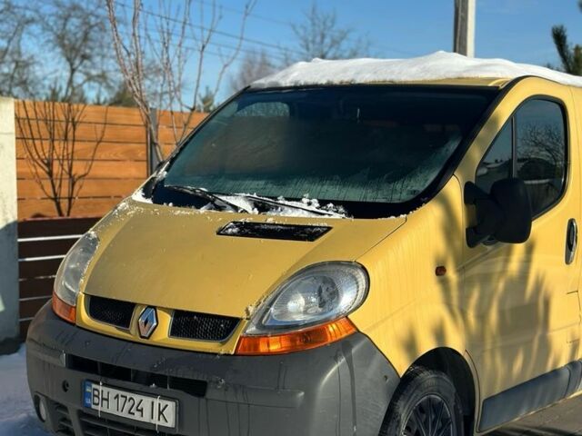 Желтый Рено Трафик, объемом двигателя 1.9 л и пробегом 25 тыс. км за 7500 $, фото 2 на Automoto.ua
