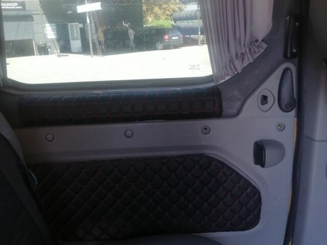 Желтый Рено Трафик, объемом двигателя 1 л и пробегом 35 тыс. км за 9500 $, фото 7 на Automoto.ua