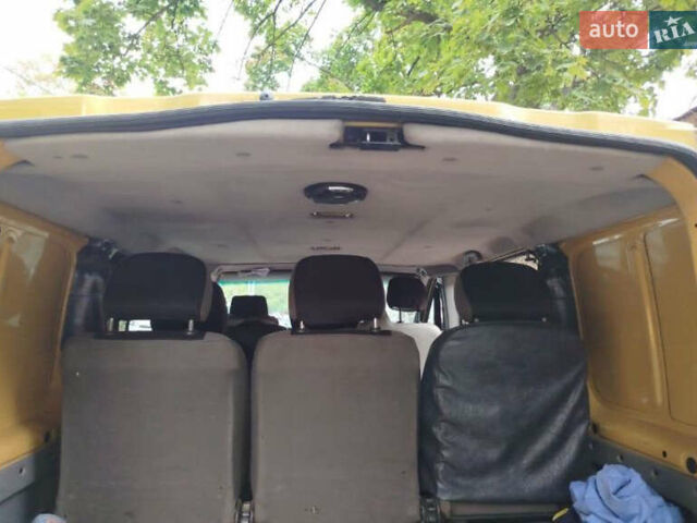 Желтый Рено Трафик, объемом двигателя 1.87 л и пробегом 416 тыс. км за 6000 $, фото 10 на Automoto.ua