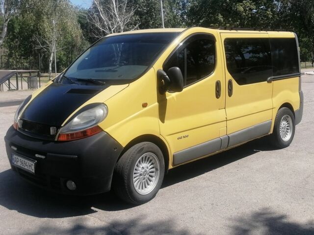 Желтый Рено Трафик, объемом двигателя 1 л и пробегом 35 тыс. км за 9500 $, фото 3 на Automoto.ua