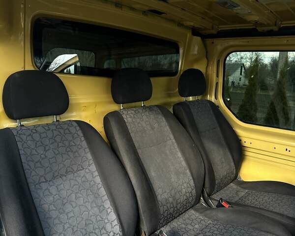 Жовтий Рено Трафік, об'ємом двигуна 1.9 л та пробігом 264 тис. км за 8300 $, фото 5 на Automoto.ua