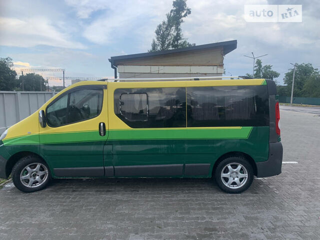 Желтый Рено Трафик, объемом двигателя 2 л и пробегом 287 тыс. км за 6200 $, фото 2 на Automoto.ua