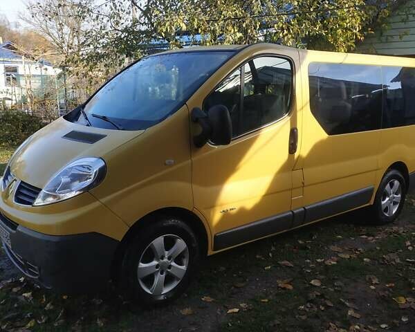 Желтый Рено Трафик, объемом двигателя 2 л и пробегом 241 тыс. км за 8200 $, фото 14 на Automoto.ua