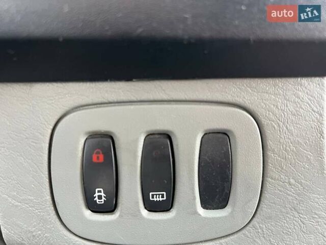 Желтый Рено Трафик, объемом двигателя 2 л и пробегом 187 тыс. км за 8990 $, фото 22 на Automoto.ua