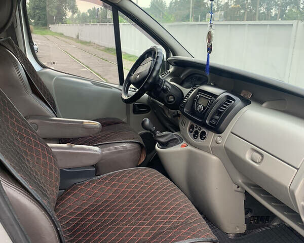 Желтый Рено Трафик, объемом двигателя 2 л и пробегом 287 тыс. км за 6200 $, фото 8 на Automoto.ua