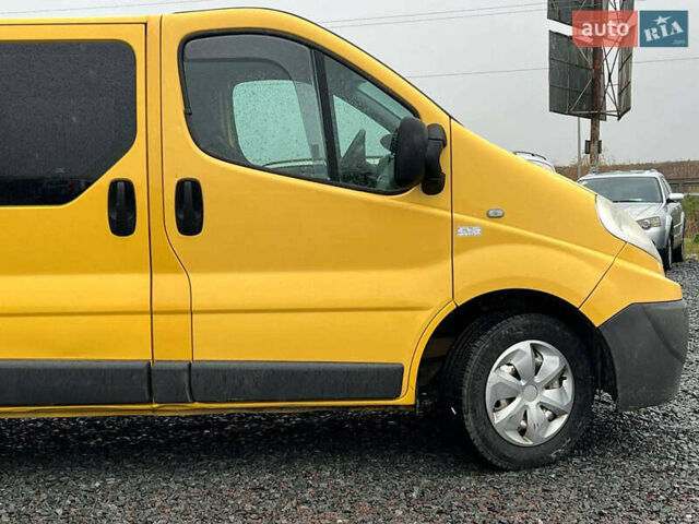 Желтый Рено Трафик, объемом двигателя 2 л и пробегом 187 тыс. км за 8990 $, фото 10 на Automoto.ua