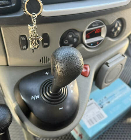 Жовтий Рено Трафік, об'ємом двигуна 2 л та пробігом 355 тис. км за 13000 $, фото 14 на Automoto.ua