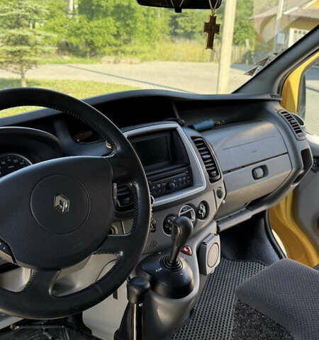 Жовтий Рено Трафік, об'ємом двигуна 2 л та пробігом 355 тис. км за 13000 $, фото 6 на Automoto.ua