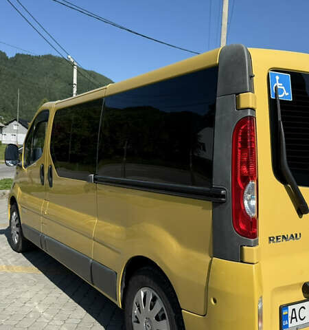 Жовтий Рено Трафік, об'ємом двигуна 2 л та пробігом 355 тис. км за 13000 $, фото 4 на Automoto.ua