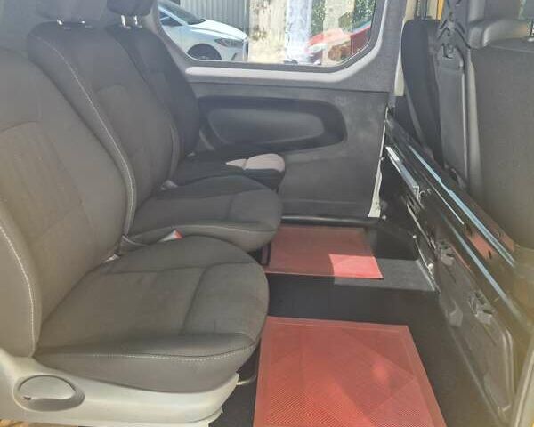 Желтый Рено Трафик, объемом двигателя 1.6 л и пробегом 200 тыс. км за 16500 $, фото 19 на Automoto.ua