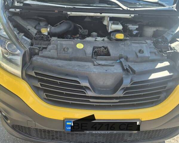 Желтый Рено Трафик, объемом двигателя 1.6 л и пробегом 200 тыс. км за 16500 $, фото 9 на Automoto.ua