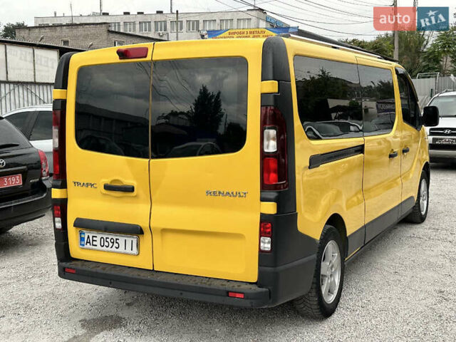 Рено Трафик 2017 в Каменское - Днепродзержинск на Automoto.ua Желтый Рено Трафик, объемом двигателя 1.6 л и пробегом 140 тыс. км за 11700 $, фото 4 на Automoto.ua