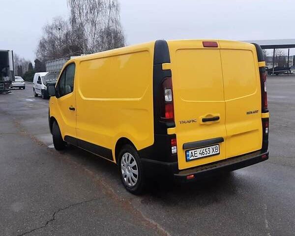 Жовтий Рено Трафік, об'ємом двигуна 1.6 л та пробігом 260 тис. км за 12500 $, фото 6 на Automoto.ua