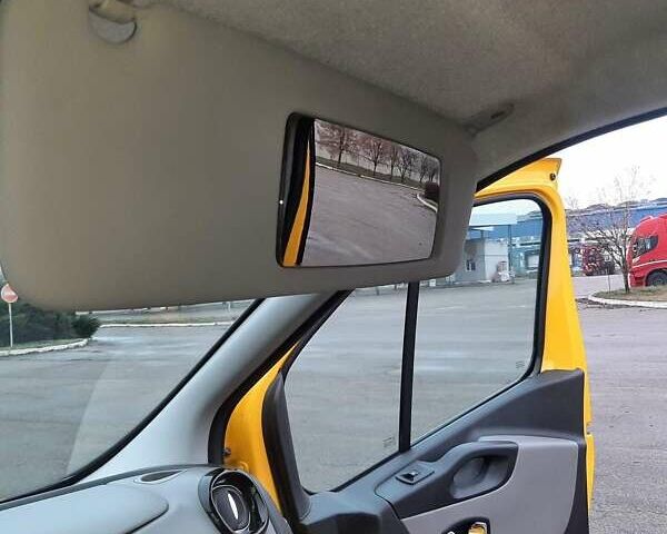 Жовтий Рено Трафік, об'ємом двигуна 1.6 л та пробігом 260 тис. км за 12500 $, фото 12 на Automoto.ua