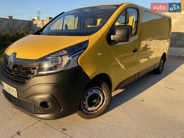 Желтый Рено Трафик, объемом двигателя 1.6 л и пробегом 130 тыс. км за 13071 $, фото 9 на Automoto.ua