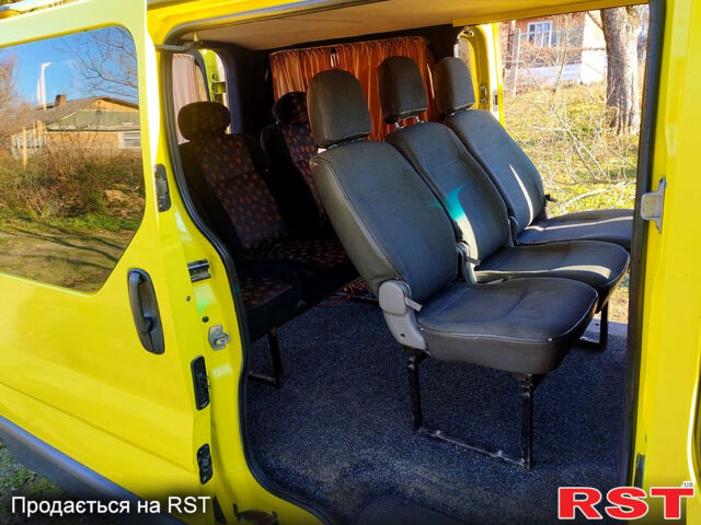 Желтый Рено Трафик, объемом двигателя 1.9 л и пробегом 338 тыс. км за 6800 $, фото 7 на Automoto.ua