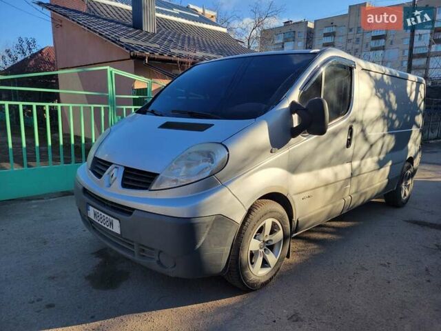 Серый Рено Трафик, объемом двигателя 2 л и пробегом 309 тыс. км за 6600 $, фото 17 на Automoto.ua