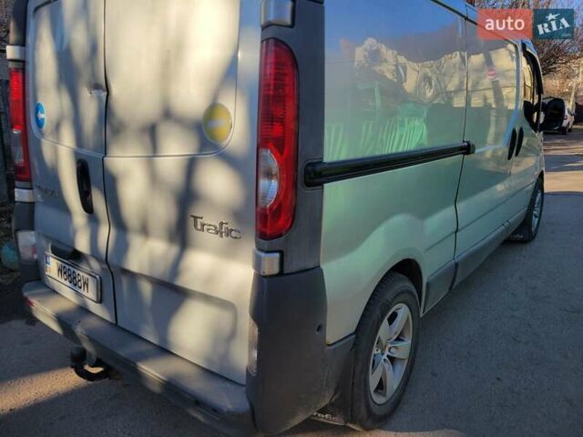 Серый Рено Трафик, объемом двигателя 2 л и пробегом 309 тыс. км за 6600 $, фото 22 на Automoto.ua