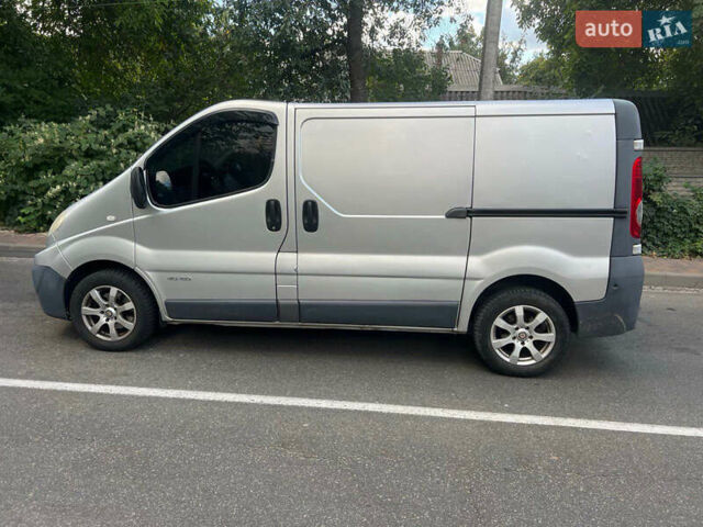 Сірий Рено Трафік, об'ємом двигуна 2.46 л та пробігом 300 тис. км за 6500 $, фото 6 на Automoto.ua