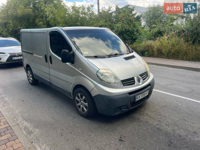 Сірий Рено Трафік, об'ємом двигуна 2.46 л та пробігом 300 тис. км за 6500 $, фото 3 на Automoto.ua