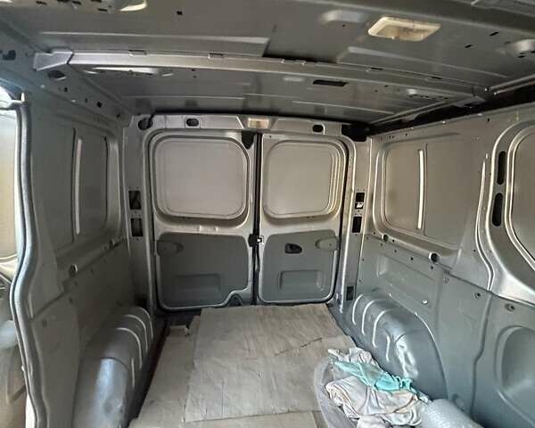 Серый Рено Трафик, объемом двигателя 2 л и пробегом 169 тыс. км за 15500 $, фото 7 на Automoto.ua