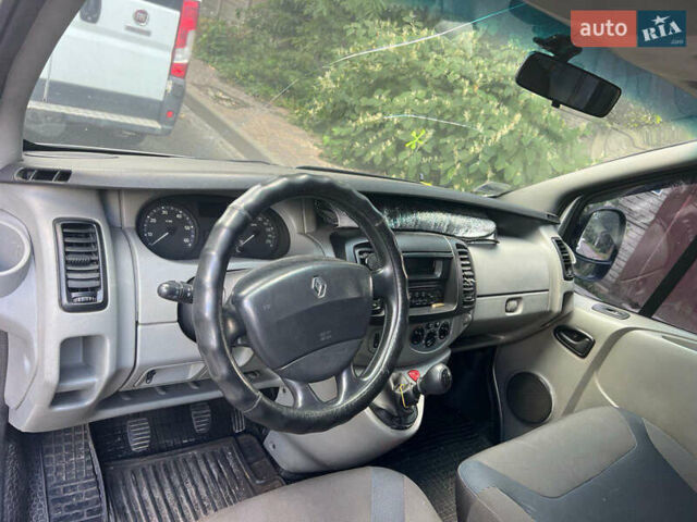 Сірий Рено Трафік, об'ємом двигуна 2.46 л та пробігом 300 тис. км за 6500 $, фото 9 на Automoto.ua