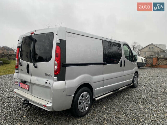 Серый Рено Трафик, объемом двигателя 2 л и пробегом 300 тыс. км за 13800 $, фото 16 на Automoto.ua