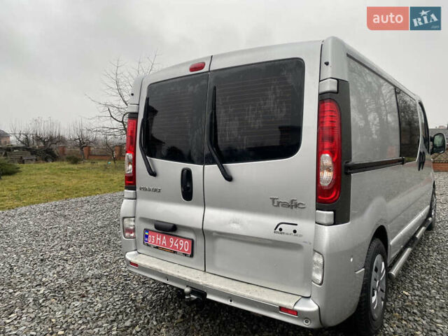 Серый Рено Трафик, объемом двигателя 2 л и пробегом 300 тыс. км за 13800 $, фото 19 на Automoto.ua