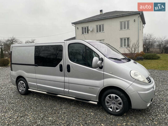 Серый Рено Трафик, объемом двигателя 2 л и пробегом 300 тыс. км за 13800 $, фото 12 на Automoto.ua