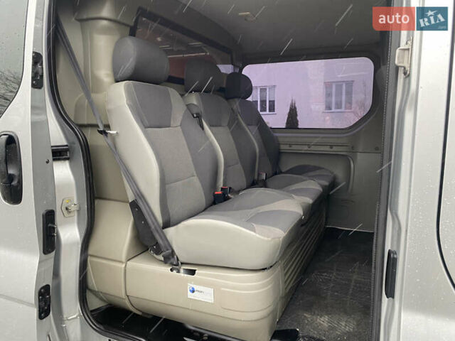 Серый Рено Трафик, объемом двигателя 2 л и пробегом 300 тыс. км за 13800 $, фото 25 на Automoto.ua