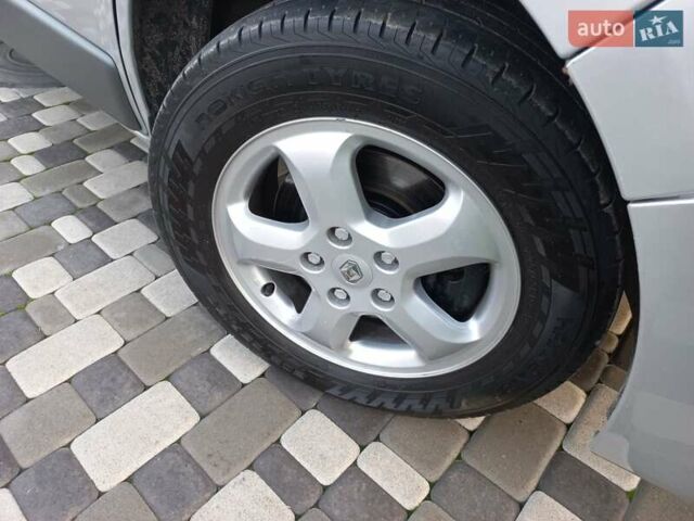 Серый Рено Трафик, объемом двигателя 2 л и пробегом 235 тыс. км за 13750 $, фото 21 на Automoto.ua