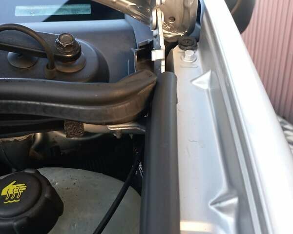 Серый Рено Трафик, объемом двигателя 2 л и пробегом 235 тыс. км за 13750 $, фото 61 на Automoto.ua