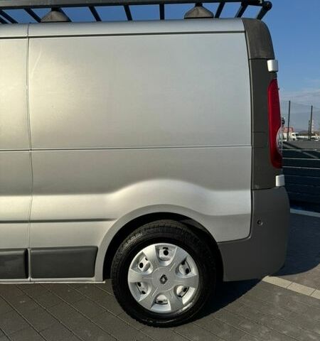 Сірий Рено Трафік, об'ємом двигуна 2 л та пробігом 229 тис. км за 12300 $, фото 19 на Automoto.ua