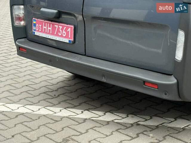 Серый Рено Трафик, объемом двигателя 2 л и пробегом 99 тыс. км за 12999 $, фото 16 на Automoto.ua