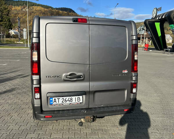 Сірий Рено Трафік, об'ємом двигуна 1.6 л та пробігом 309 тис. км за 11600 $, фото 16 на Automoto.ua