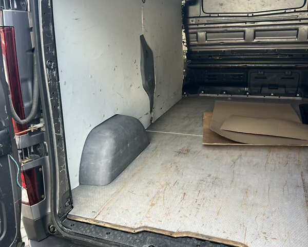 Сірий Рено Трафік, об'ємом двигуна 1.6 л та пробігом 309 тис. км за 11600 $, фото 26 на Automoto.ua