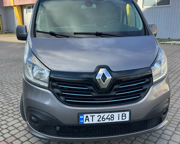 Сірий Рено Трафік, об'ємом двигуна 1.6 л та пробігом 309 тис. км за 11600 $, фото 2 на Automoto.ua