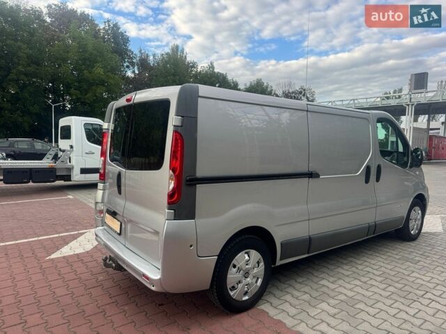 Сірий Рено Трафік, об'ємом двигуна 2 л та пробігом 232 тис. км за 13500 $, фото 3 на Automoto.ua