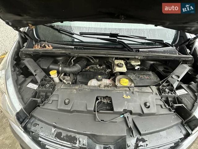 Сірий Рено Трафік, об'ємом двигуна 1.6 л та пробігом 269 тис. км за 11200 $, фото 10 на Automoto.ua