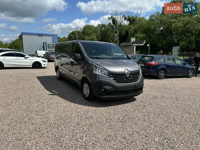 Серый Рено Трафик, объемом двигателя 1.6 л и пробегом 204 тыс. км за 12999 $, фото 13 на Automoto.ua