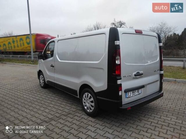 Сірий Рено Трафік, об'ємом двигуна 1.6 л та пробігом 230 тис. км за 13900 $, фото 7 на Automoto.ua