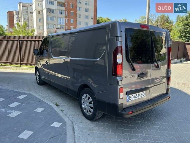 Серый Рено Трафик, объемом двигателя 1.6 л и пробегом 207 тыс. км за 13500 $, фото 4 на Automoto.ua